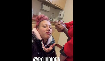 Slut suck at doctors office gets the cum in the face